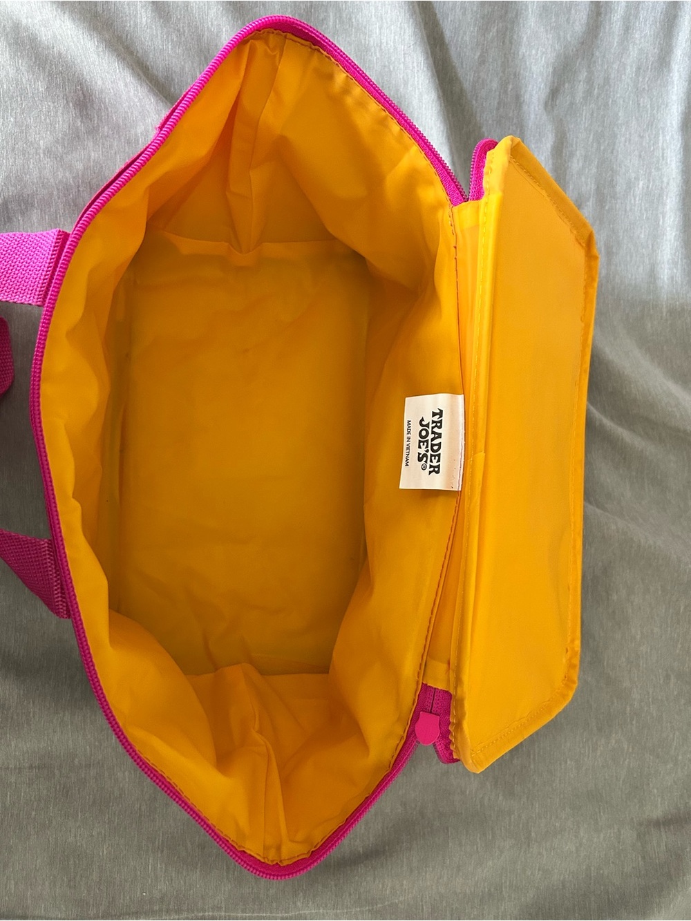 Trader Joe's Pink Insulated Lunch Tote - Picture 6 of 7